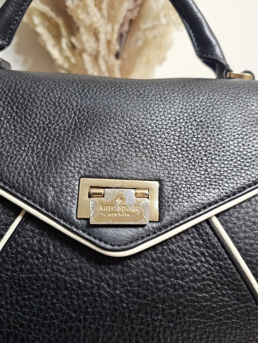 Kate Spade Wesley Place Laurel Top Handle Convertible Crossbody - Picture 2 of 13